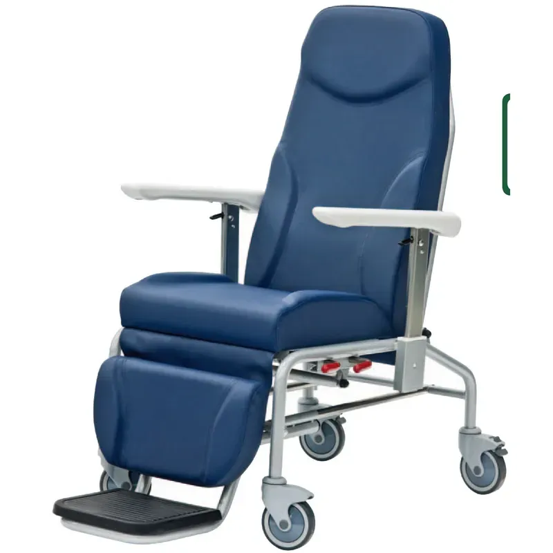 Sillón para paciente, con ruedas y reposapi